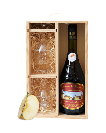 Pommeau et ses 2 verres